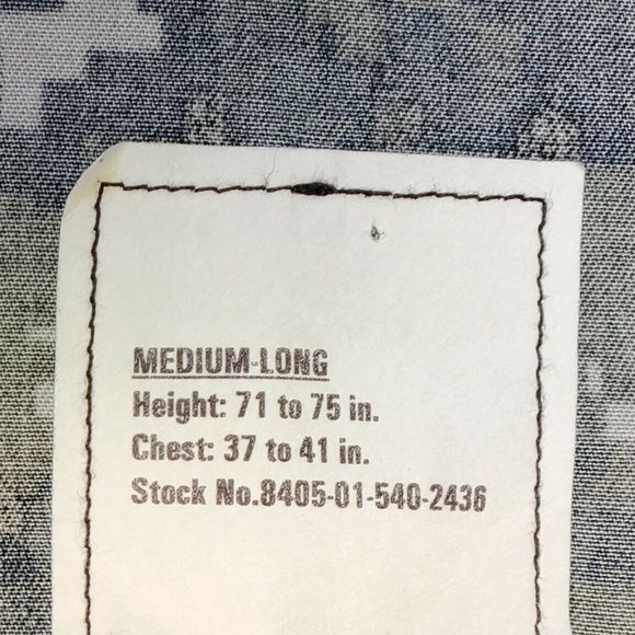 US Navy Blue Camouflage Digital Camo Shirt Size Medium Long Top USN Patches - Picture 5 of 7